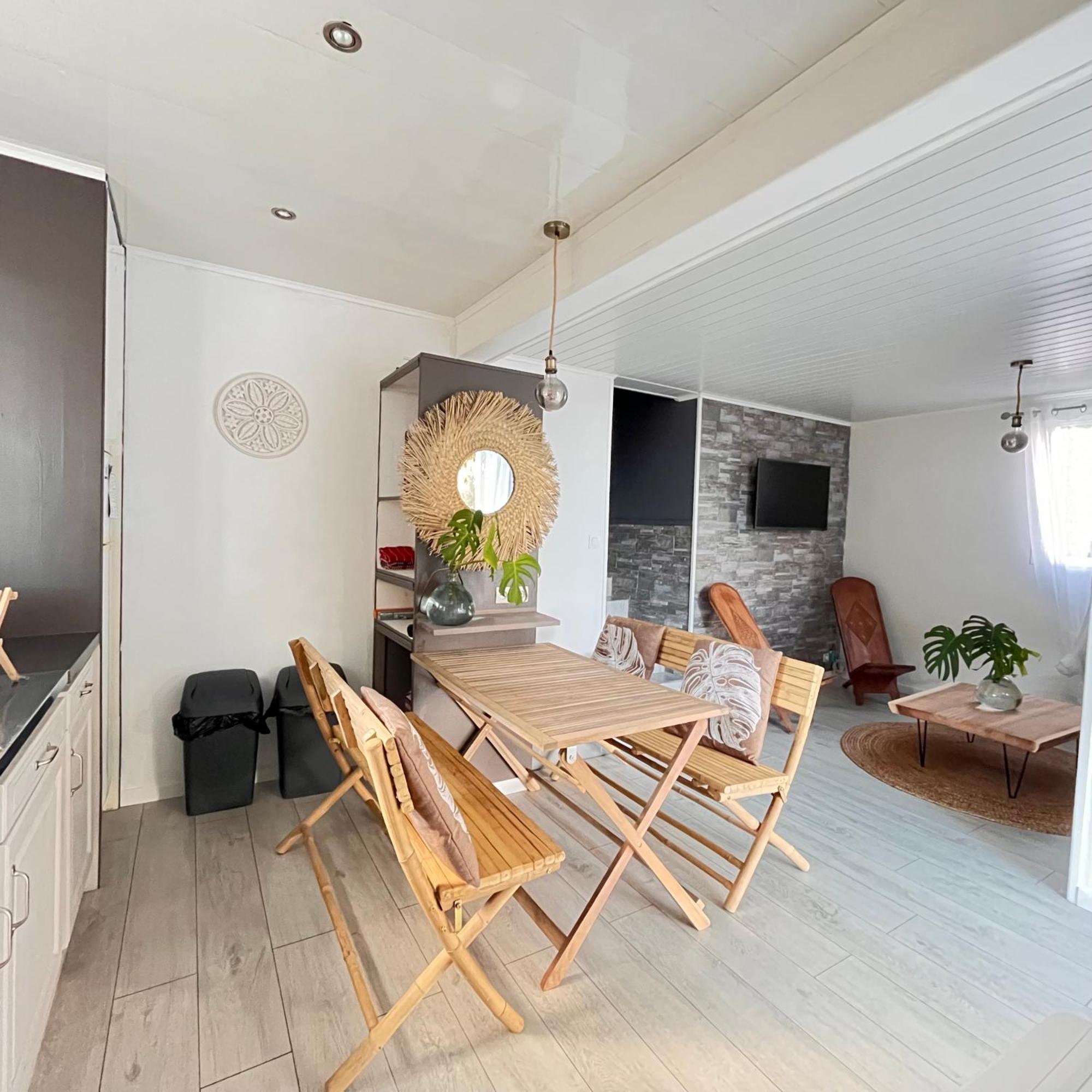 Ti'Laos Villa Cilaos Exteriör bild